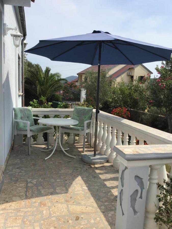 Apartmani Misic Zdrelac Exterior photo
